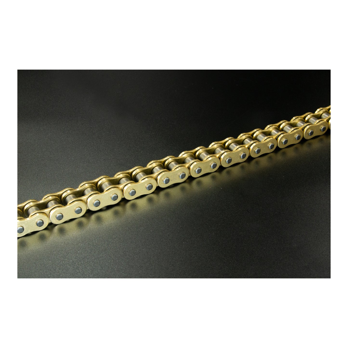 RK Chain GB530XRE x Gold XW-Ring close up of chain